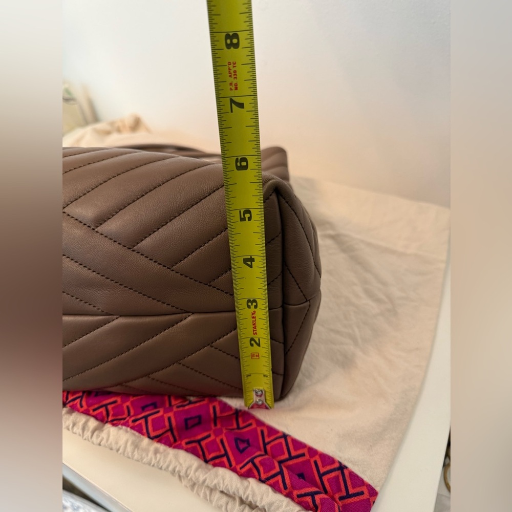 Tory Burch Kira Chevron Tote - Picture 12 of 15